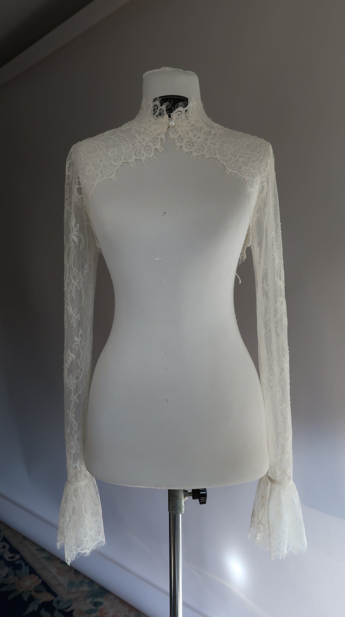 Numinous The Swan Song Collection - Lace Bolero