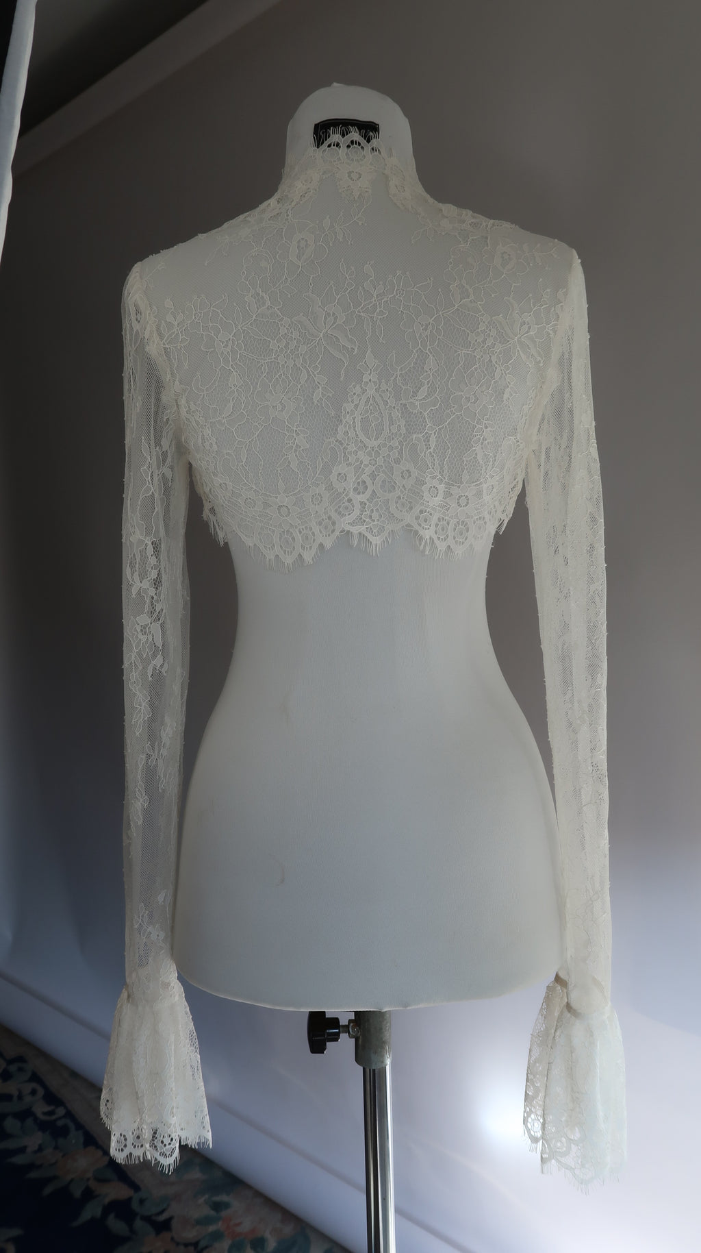 Numinous The Swan Song Collection - Lace Bolero