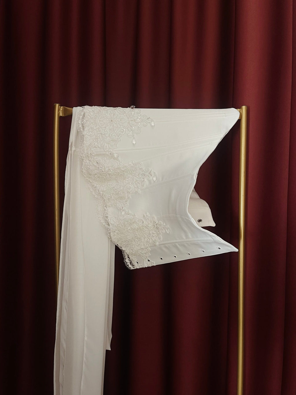 Lady Mary İşlemeli Korse ve Etek Set