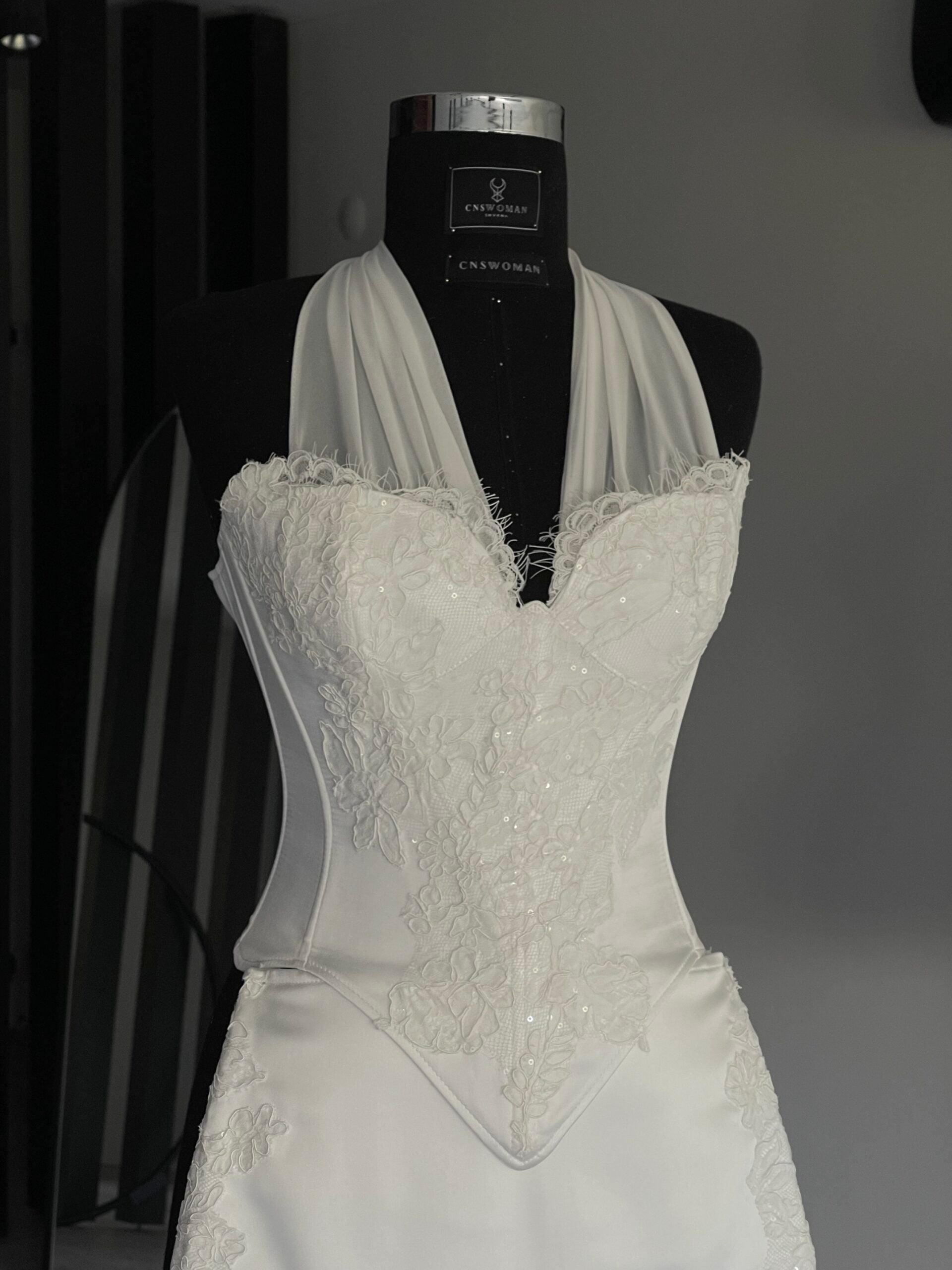 Seraphine White Corset and Skirt Set - Nara's Choice