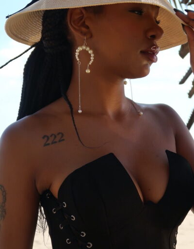 Lunar Glass Pearl Mini Earring 01