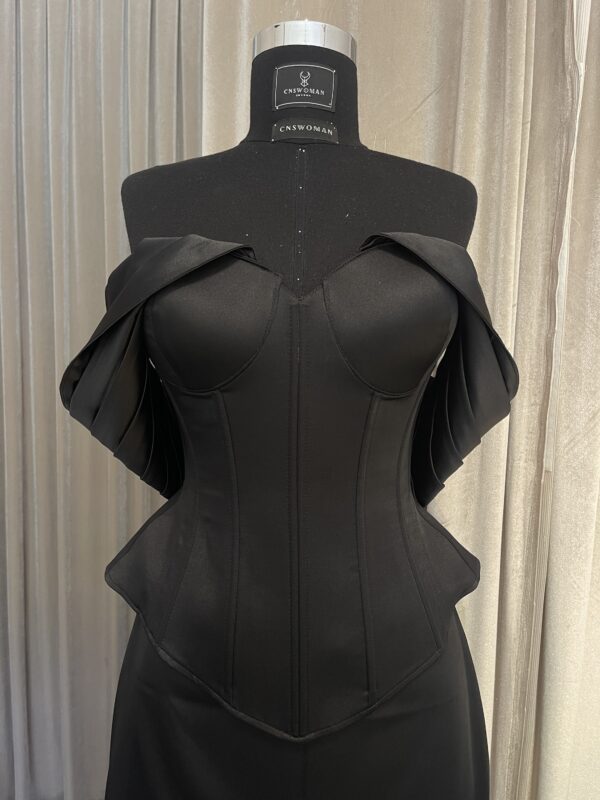 Chic Corset & Skirt Set - Görsel 4