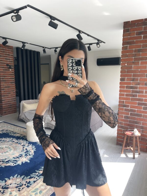 Kiralık Fleur Blanche Siyah Elbise (boyunluk ve kolluk dahil) - Görsel 5