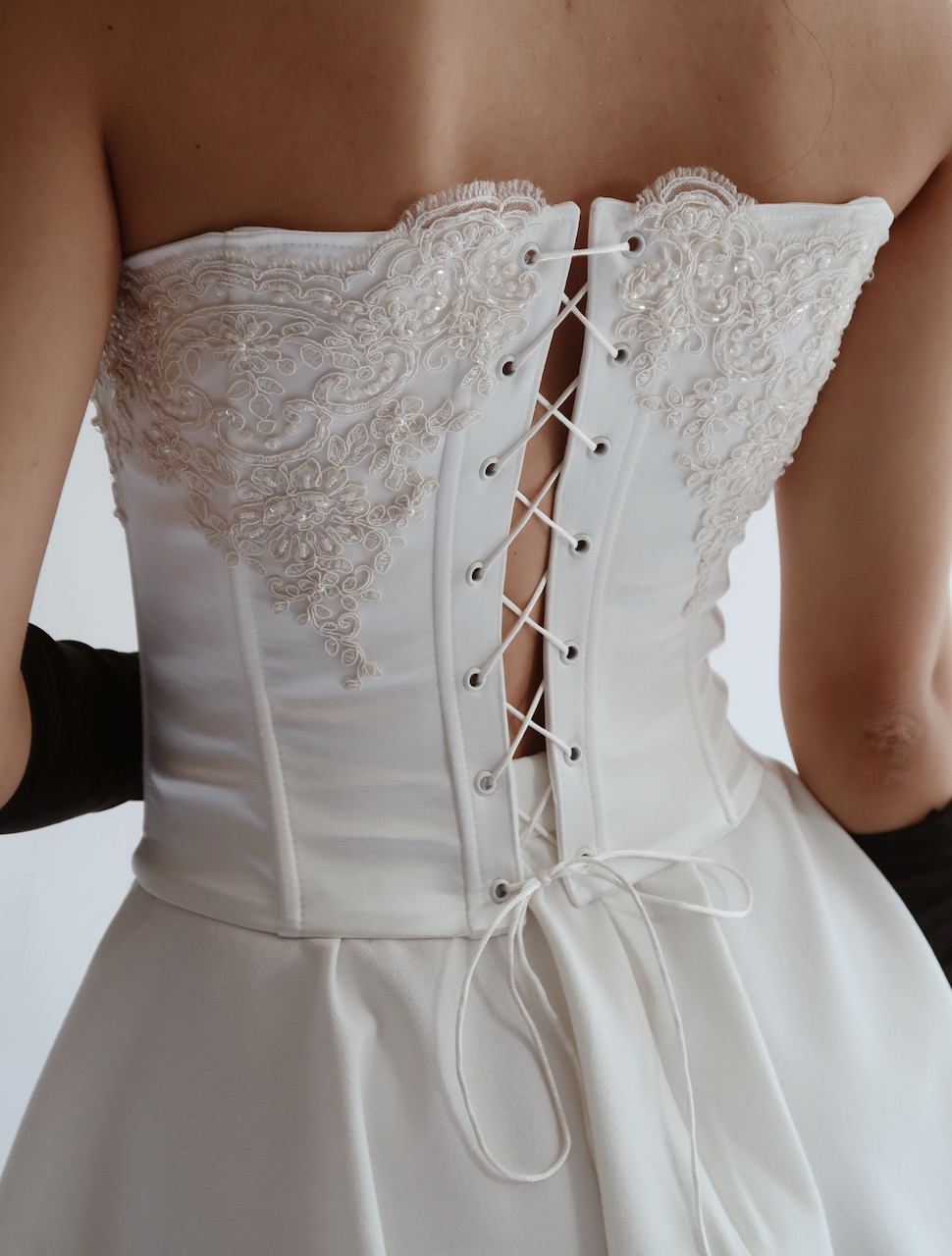 Vintage Vogue Corset and Skirt After Party Set - Görsel 6